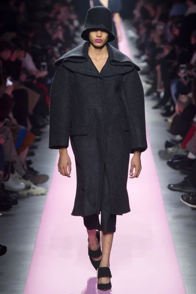 Look 36